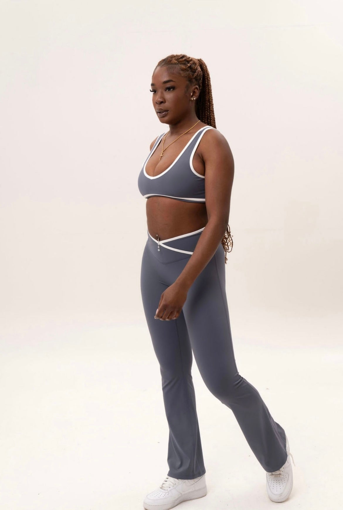 Everyday Mid Rise Flared Leggings
